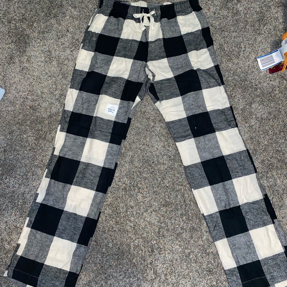 Old Navy B&W Checkered Pajama Pants